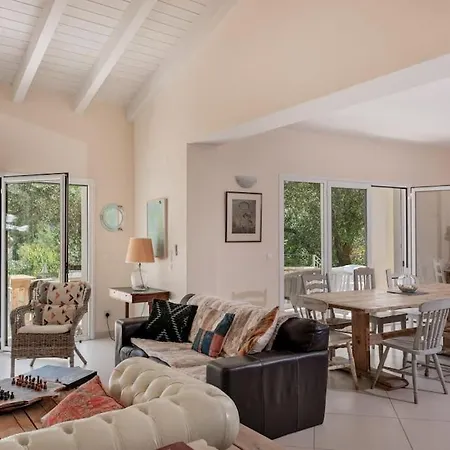Agni Bay House *
