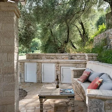 Agni Bay House וילה Kavalleraina